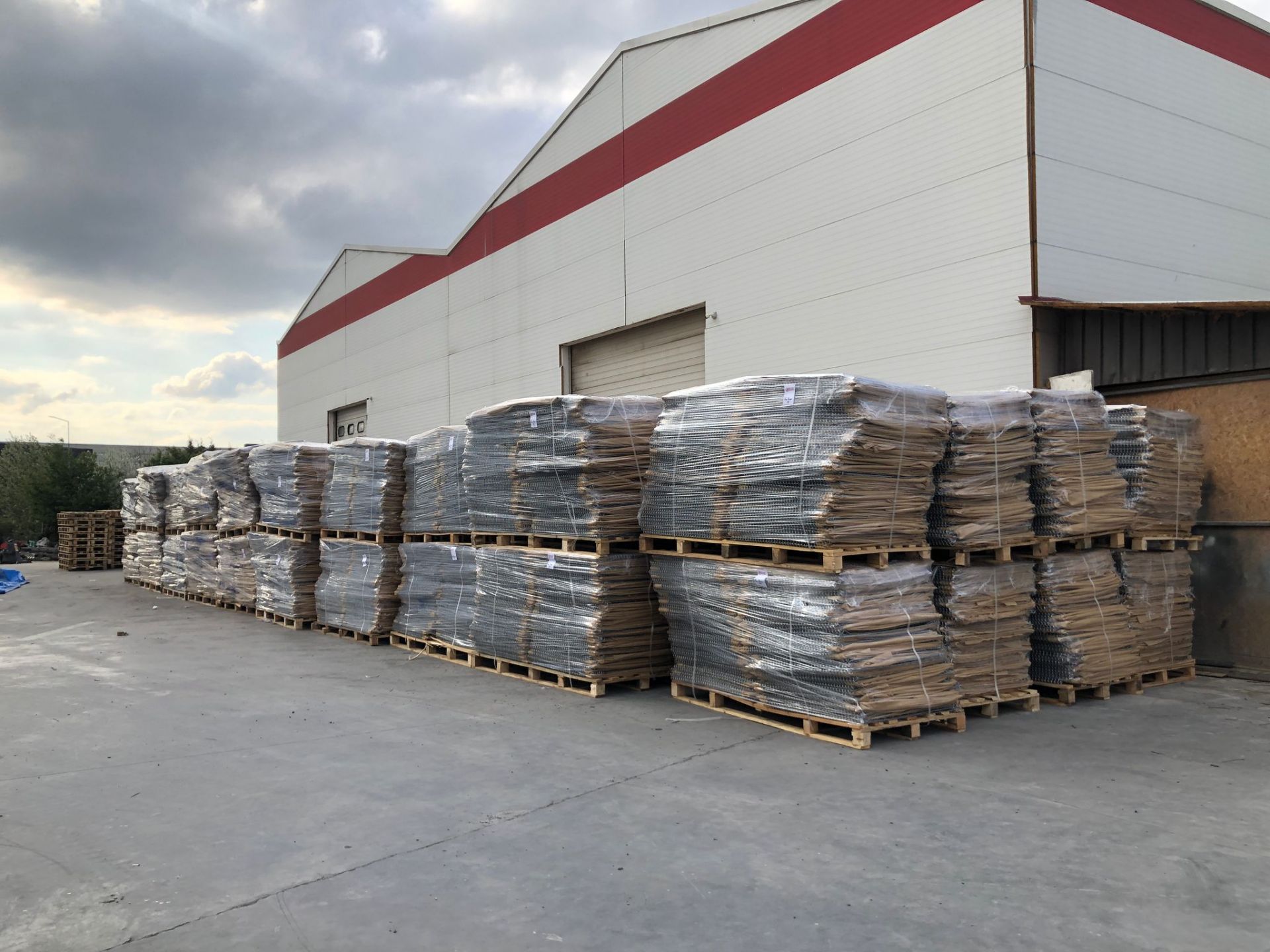 Askeri Kum Duvarı Defense Barrier